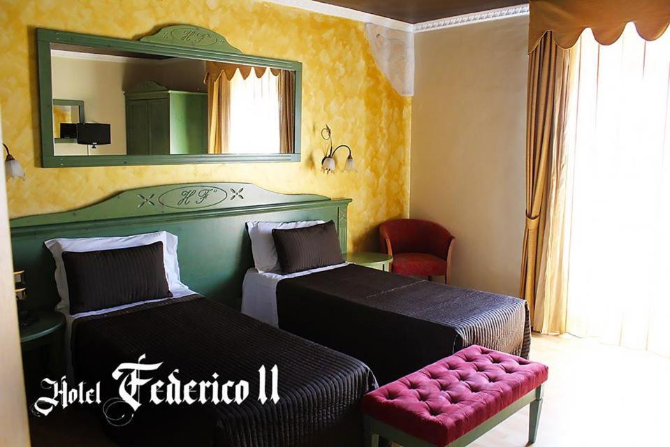Hotel Federico II ルチェーラ エクステリア 写真